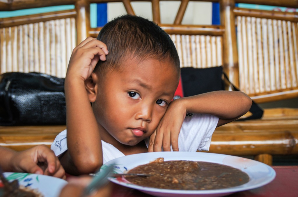 Boy in Marinduque, Philippines | drewgneiser.com